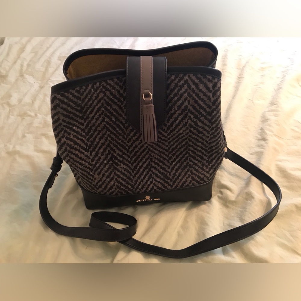 Spartina purse mint condition with 36”shoulder strap